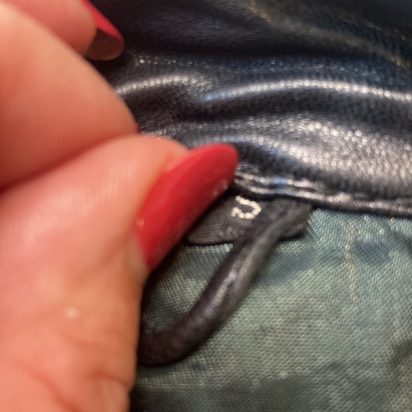 Vintage Global Identity G-lll Leather Jacket, Size Small - Picture 13 of 15